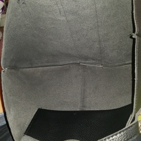 Handbag - Picture 3 of 3